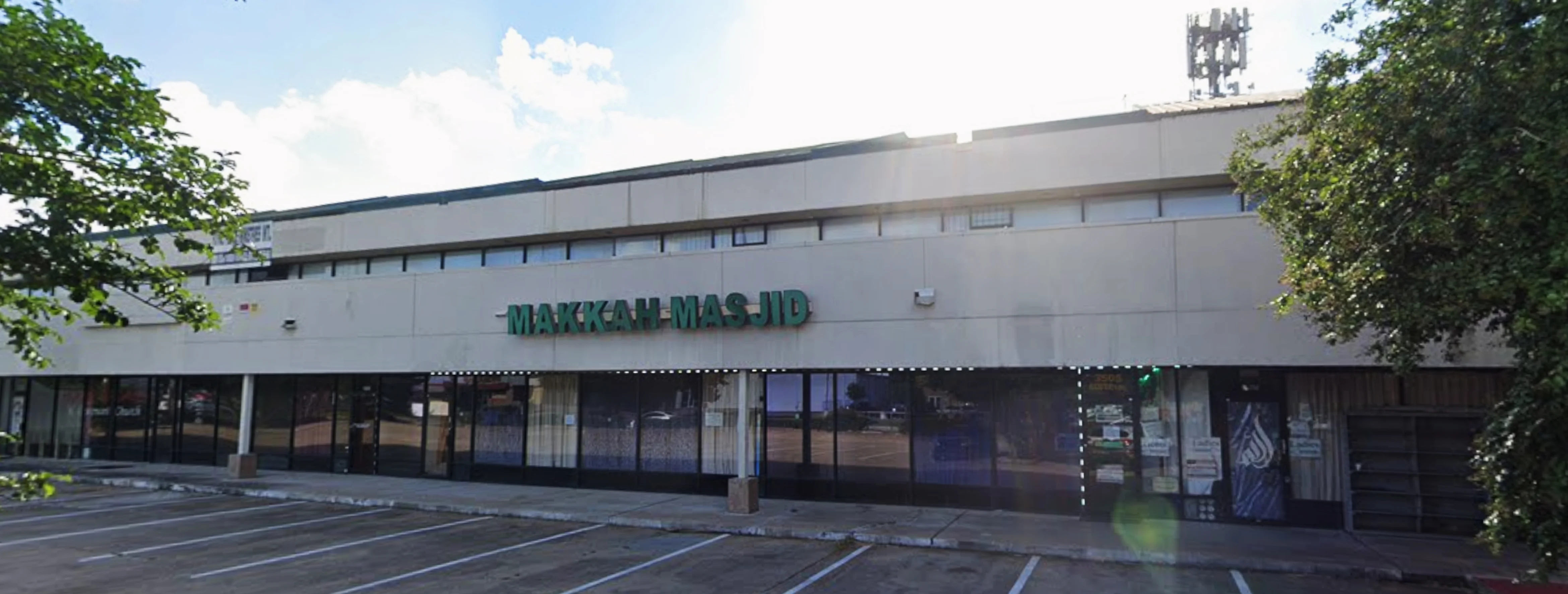 Exterior view of Makkah Mosque Houston building